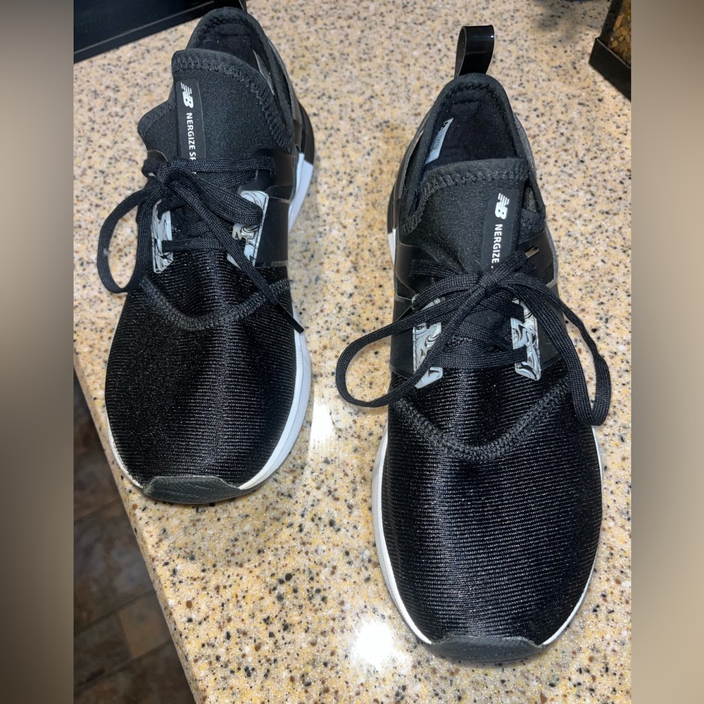 New Balance Black and White Sneakers women’s size 8